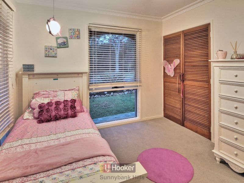 22 Turnmill Street, Macgregor QLD 4109