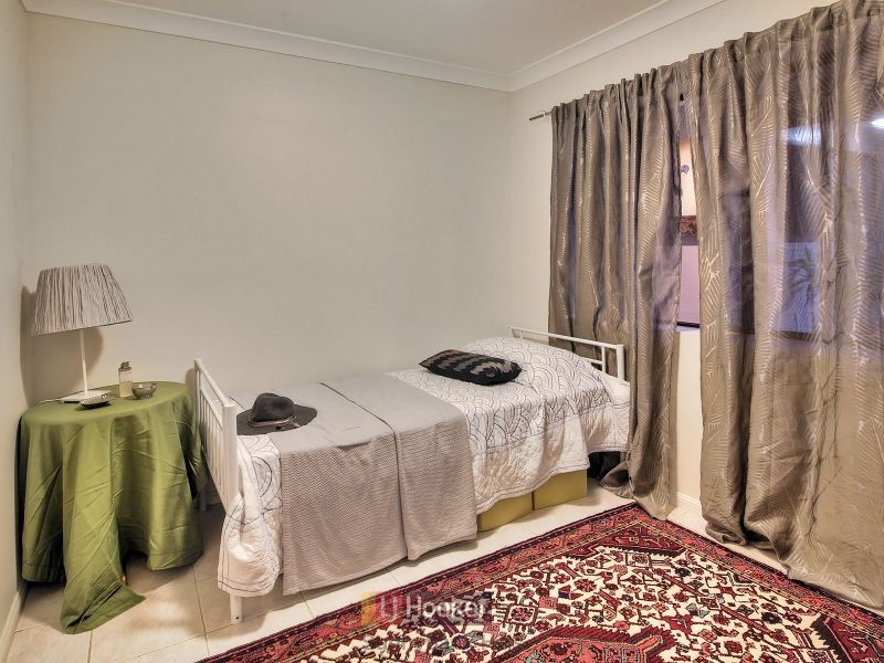 22 Turnmill Street, Macgregor QLD 4109