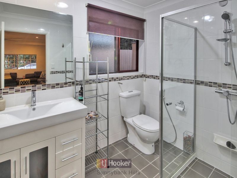22 Turnmill Street, Macgregor QLD 4109