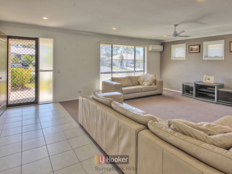 11 Cedarwood Street, Berrinba QLD 4117