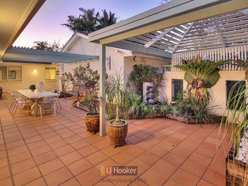 16 Wilonda Street, Robertson QLD 4109