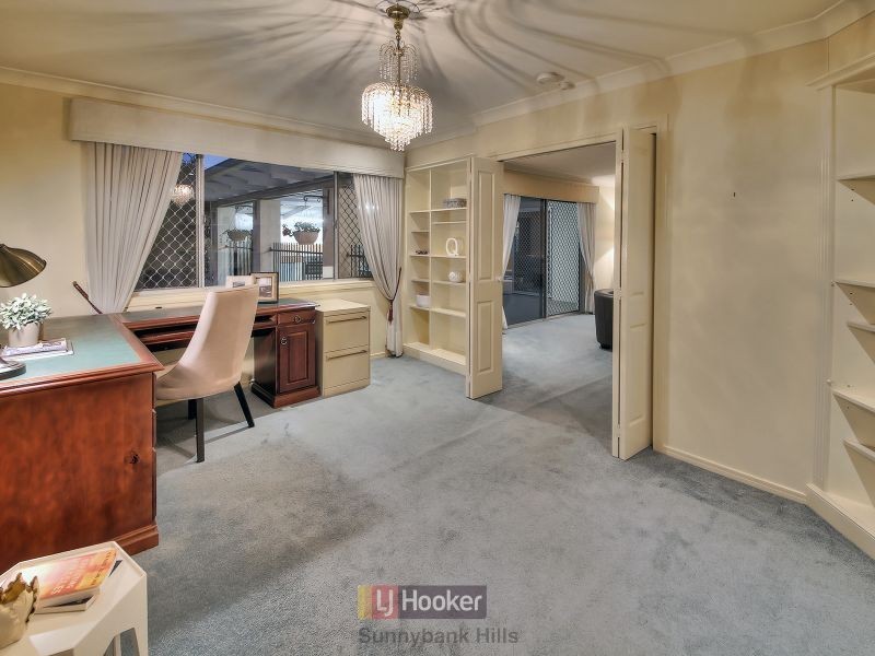 16 Wilonda Street, Robertson QLD 4109