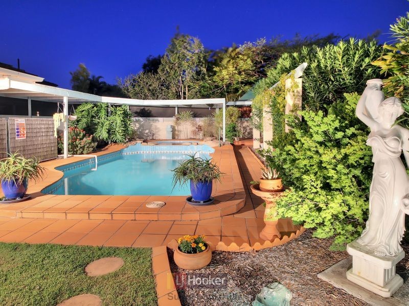 16 Wilonda Street, Robertson QLD 4109