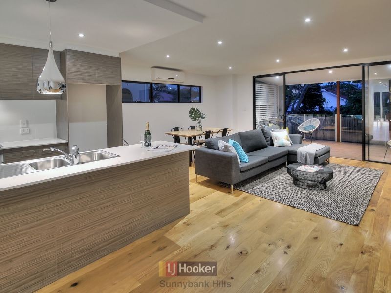 4 Colville Street, Highgate Hill QLD 4101