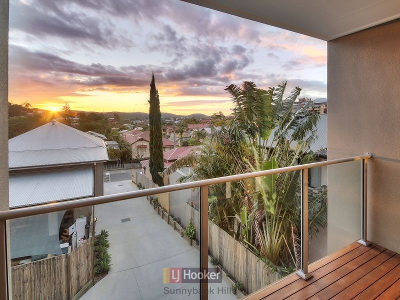 4 Colville Street, Highgate Hill QLD 4101