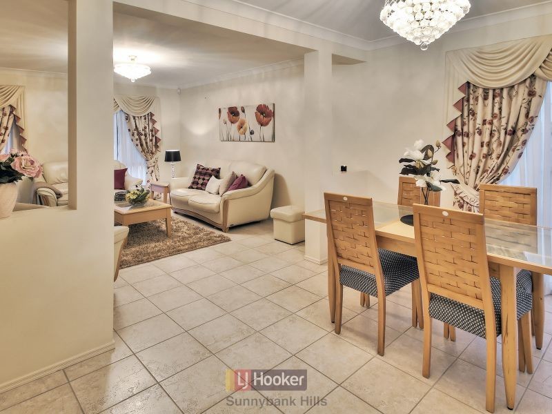 16 Regal Place, Eight Mile Plains QLD 4113