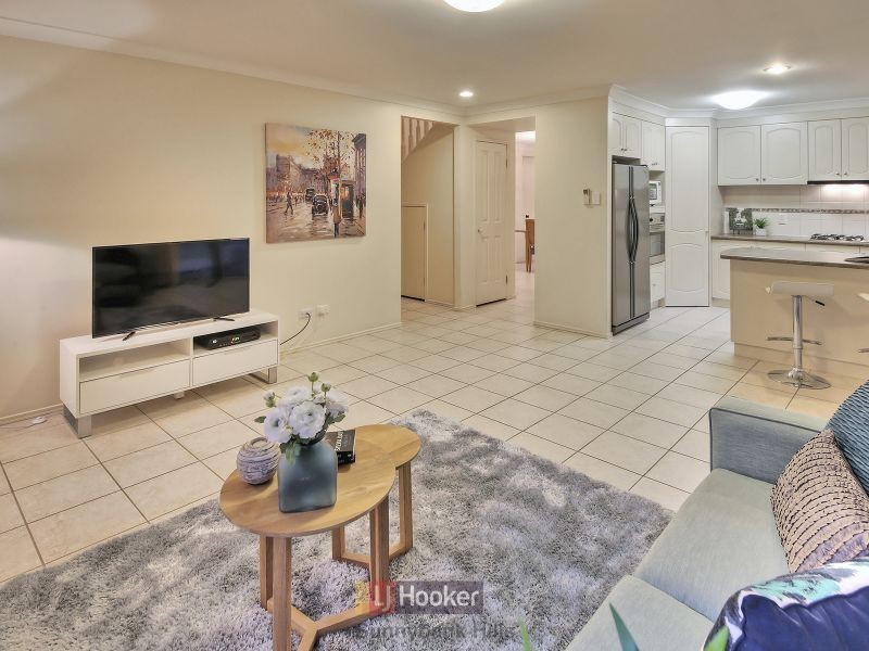 16 Regal Place, Eight Mile Plains QLD 4113