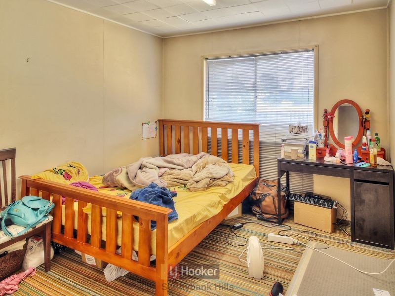 15 Celtic Street, Coopers Plains QLD 4108