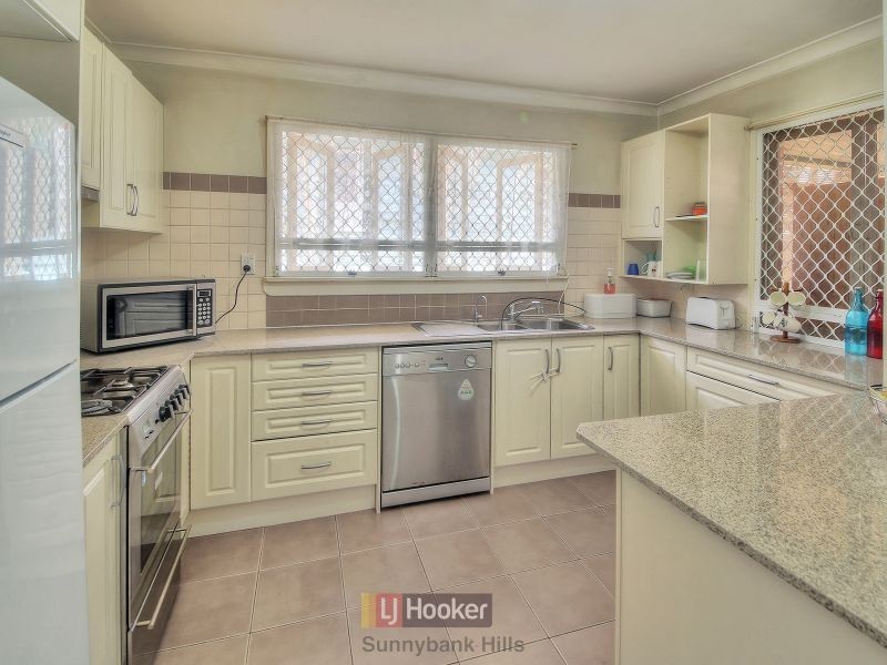 31 Plum Street, Runcorn QLD 4113