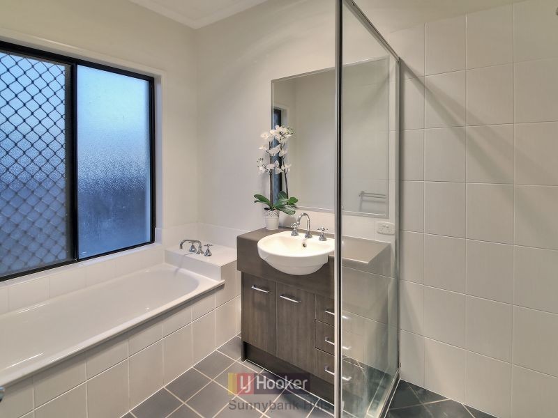 66 Gardenia Circuit, Heathwood QLD 4110