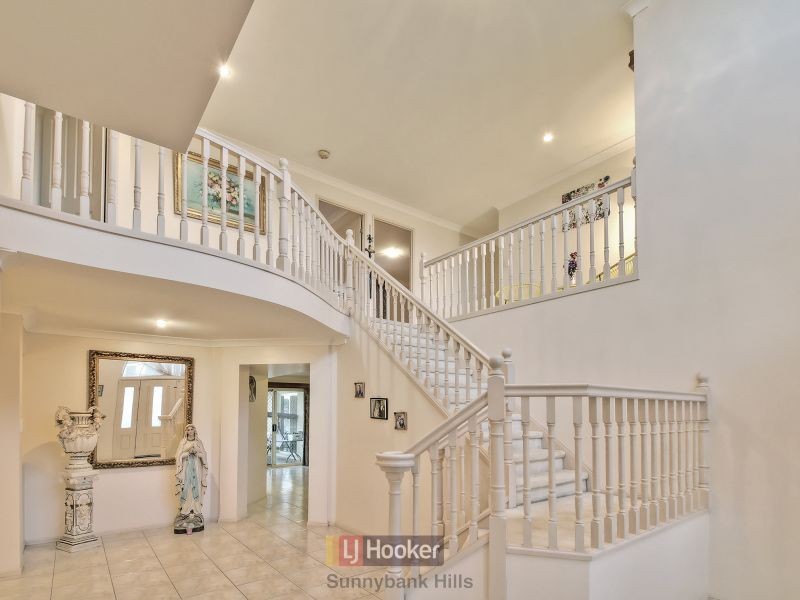 31 Azalea Crescent, Calamvale QLD 4116