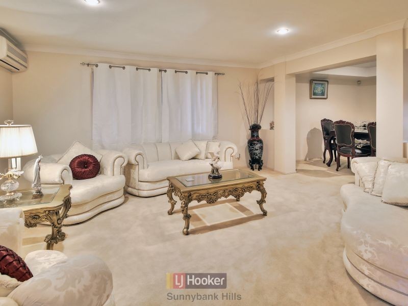 31 Azalea Crescent, Calamvale QLD 4116
