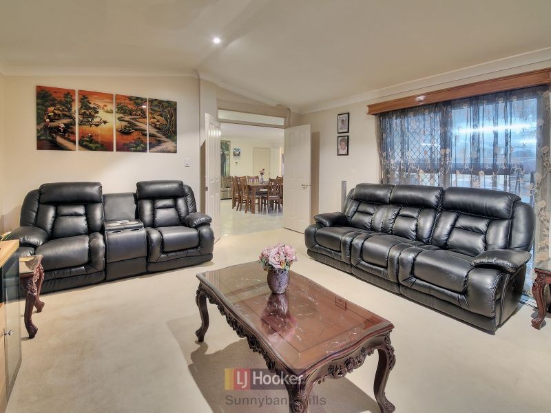 31 Azalea Crescent, Calamvale QLD 4116