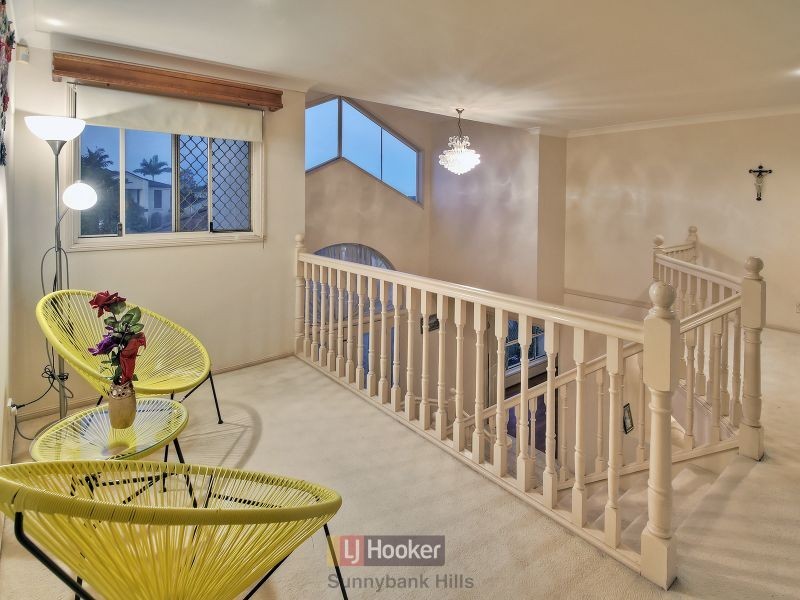 31 Azalea Crescent, Calamvale QLD 4116