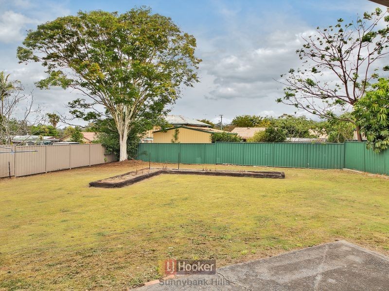 36 Bywater Street, Hillcrest QLD 4118