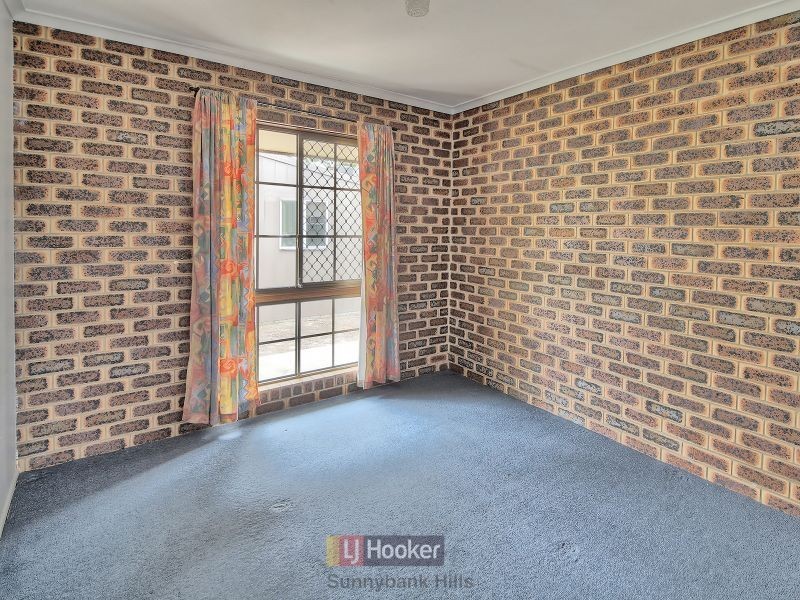 36 Bywater Street, Hillcrest QLD 4118