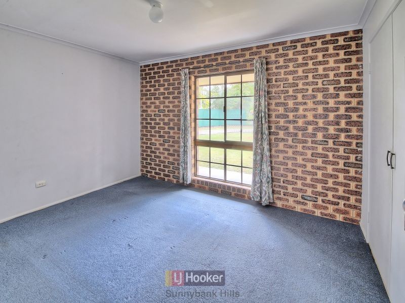 36 Bywater Street, Hillcrest QLD 4118