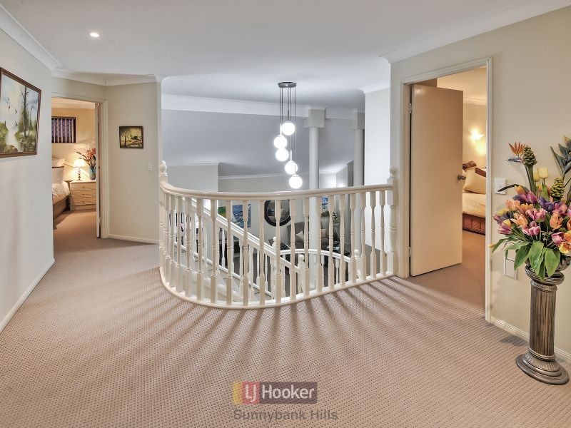 28 Honeysuckle Way, Calamvale QLD 4116