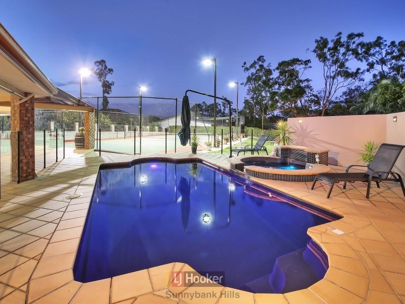 28 Honeysuckle Way, Calamvale QLD 4116