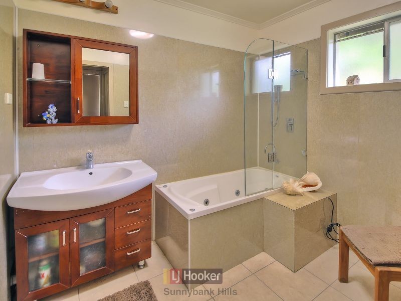 3 Gowan Road, Sunnybank Hills QLD 4109