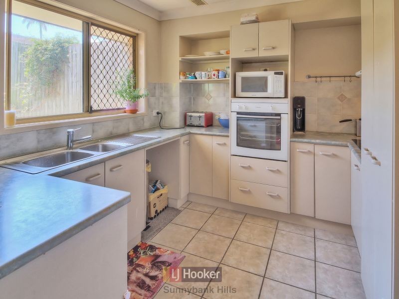 8/2 Corella Place, Runcorn QLD 4113