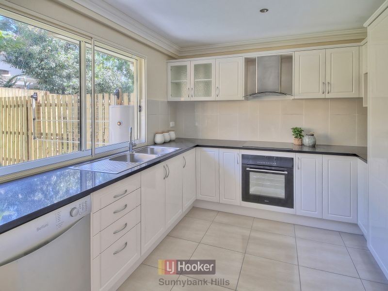 8 Shetland Street, Morningside QLD 4170