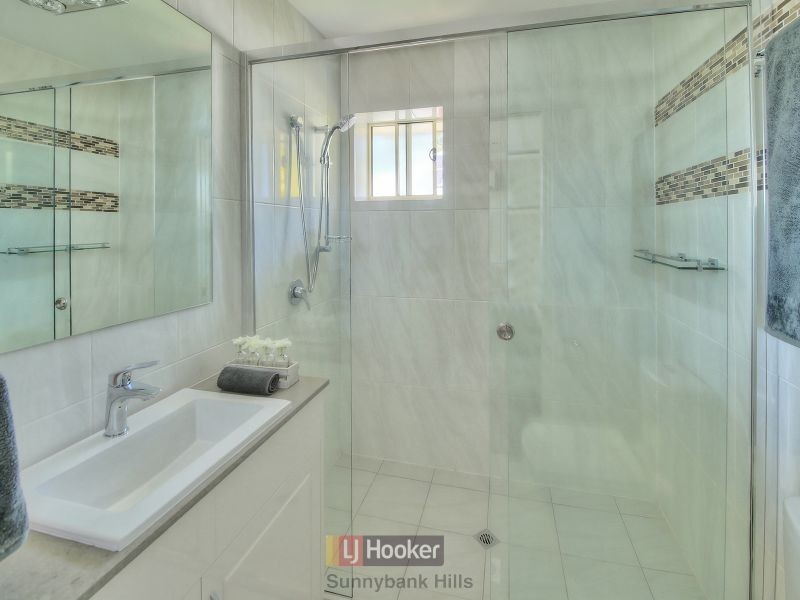 8 Shetland Street, Morningside QLD 4170