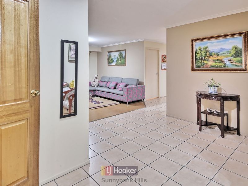 12 Oakview Street, Parkinson QLD 4115