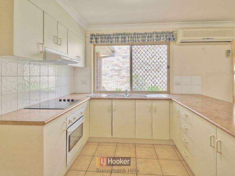 3 Scarlet Oak Place, Calamvale QLD 4116