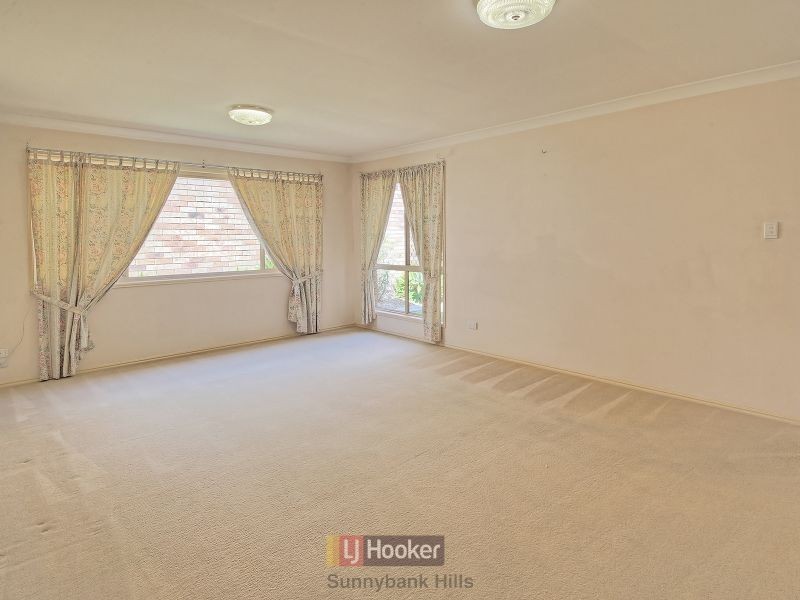 3 Scarlet Oak Place, Calamvale QLD 4116