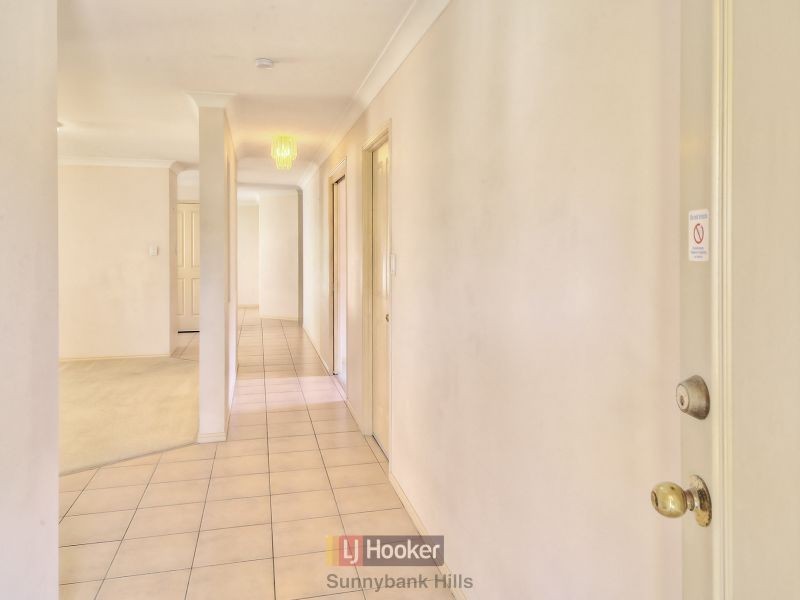 3 Scarlet Oak Place, Calamvale QLD 4116