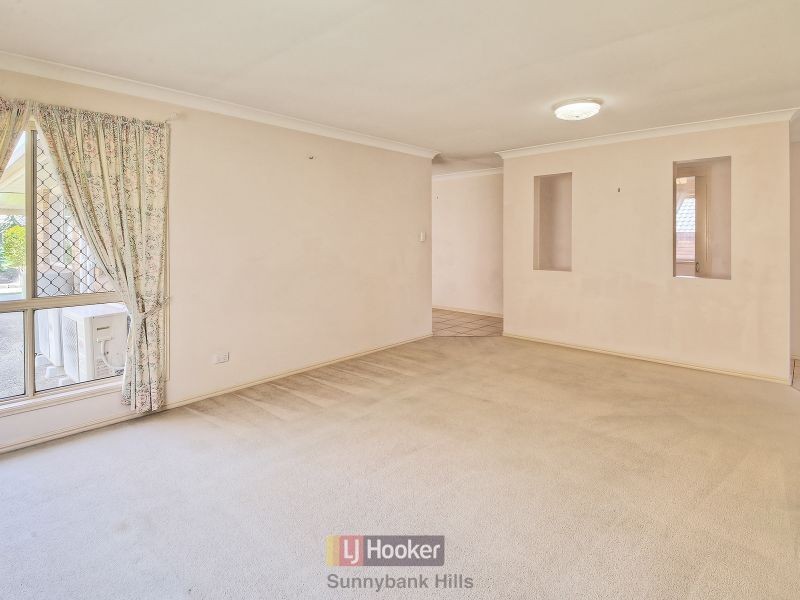 3 Scarlet Oak Place, Calamvale QLD 4116