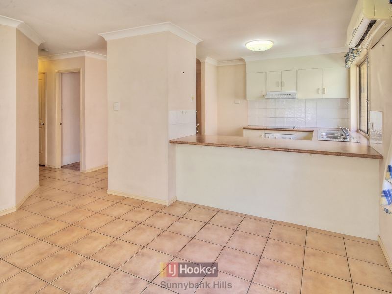 3 Scarlet Oak Place, Calamvale QLD 4116