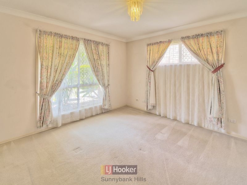 3 Scarlet Oak Place, Calamvale QLD 4116