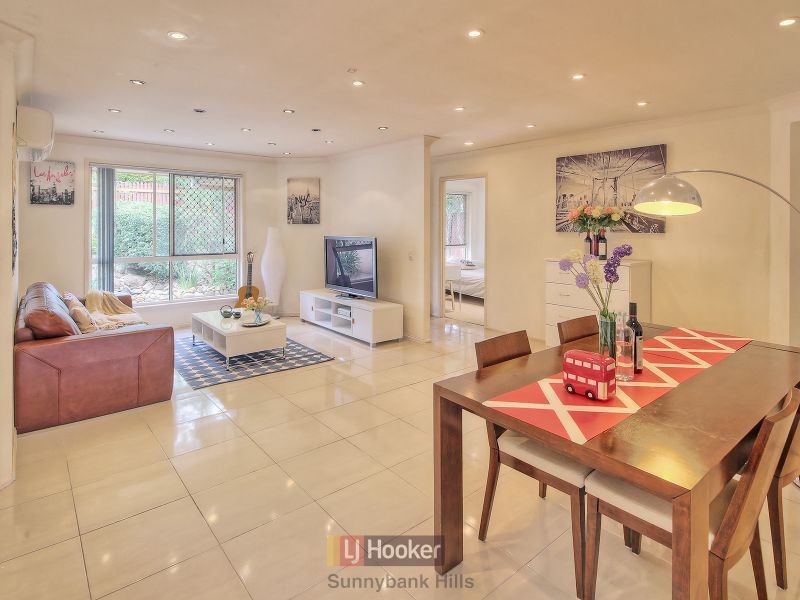 10 Housman Place, Calamvale QLD 4116