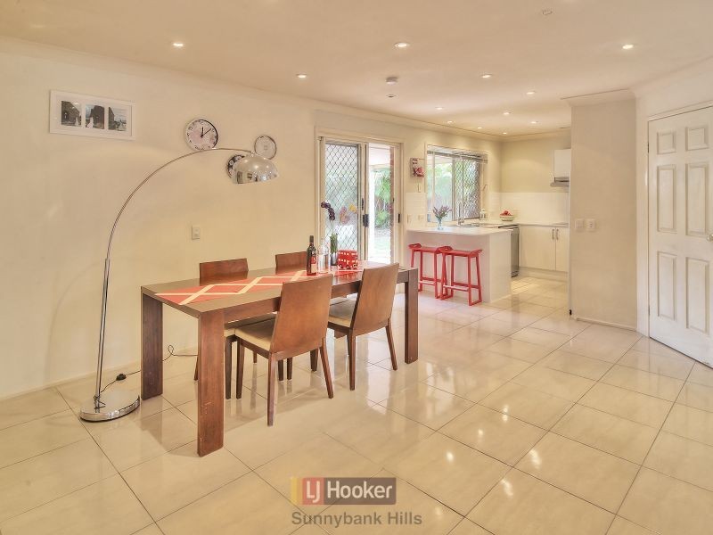 10 Housman Place, Calamvale QLD 4116