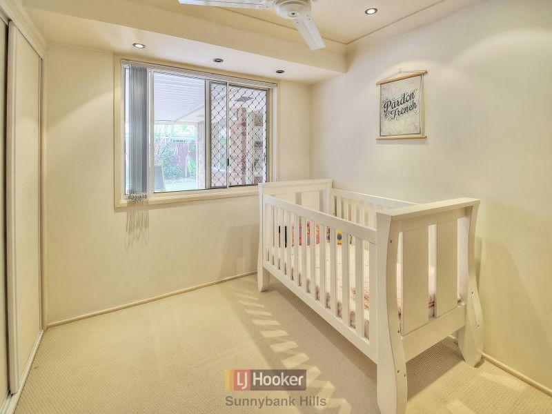 10 Housman Place, Calamvale QLD 4116