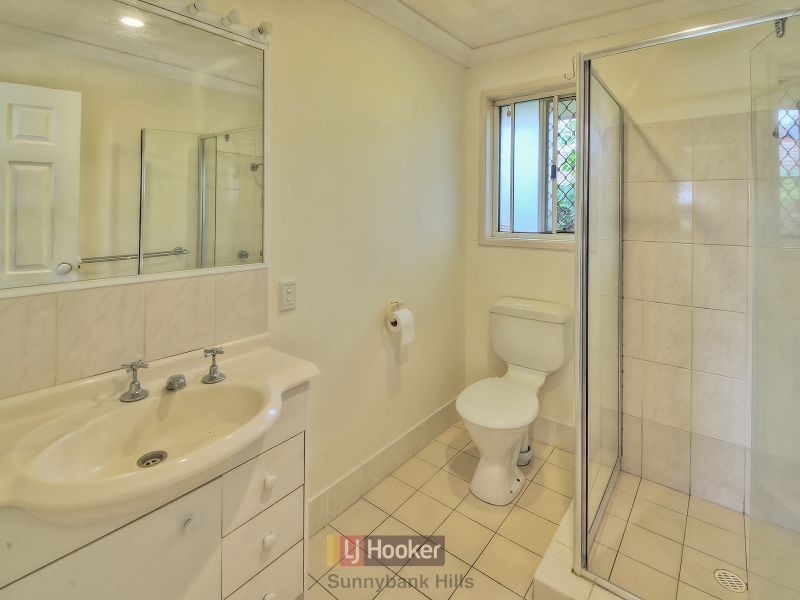 10 Housman Place, Calamvale QLD 4116