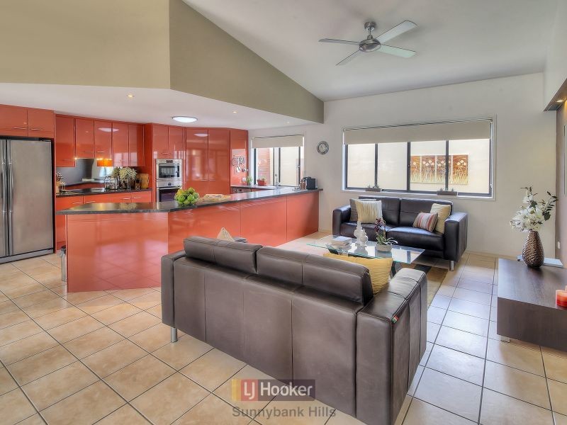 7 Lonsdale Close, Parkinson QLD 4115