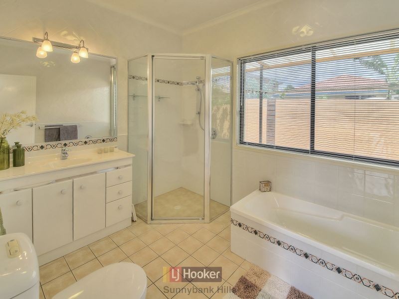 7 Lonsdale Close, Parkinson QLD 4115