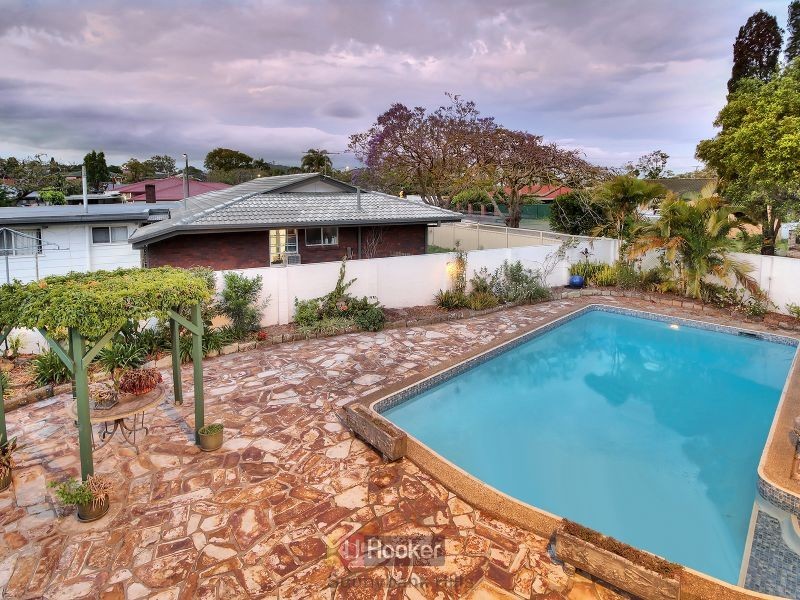 2 Burmel Street, Robertson QLD 4109