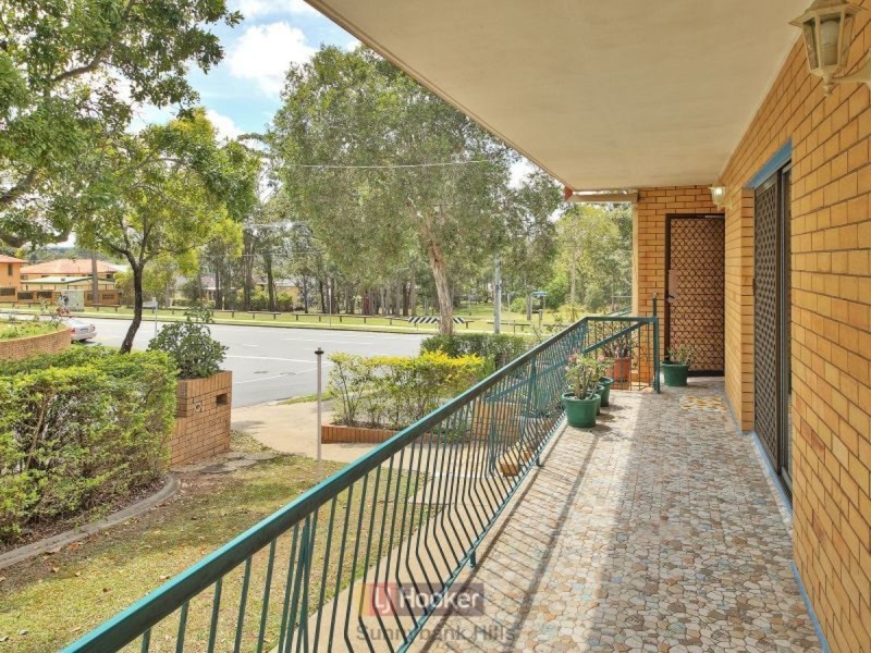 2 Carnaby Street, Macgregor QLD 4109
