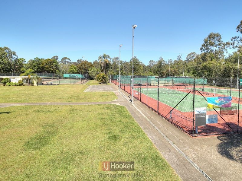 29 Padstow Road, Eight Mile Plains QLD 4113