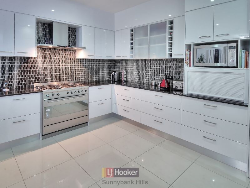 26 Hunter Close, Calamvale QLD 4116