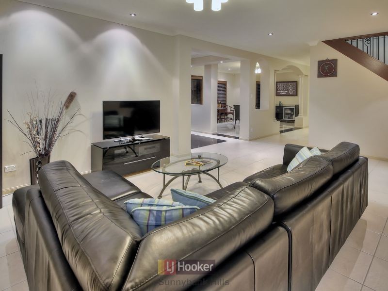 25 Juniper Circuit, Stretton QLD 4116