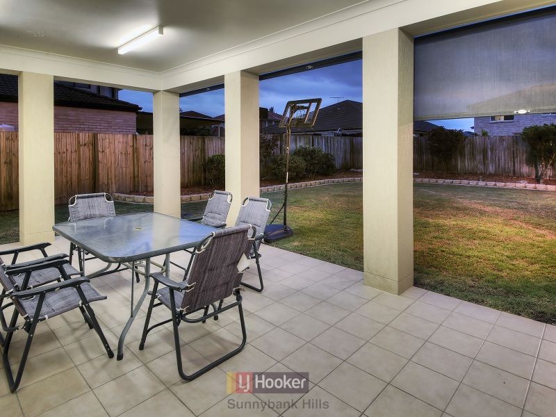 25 Juniper Circuit, Stretton QLD 4116