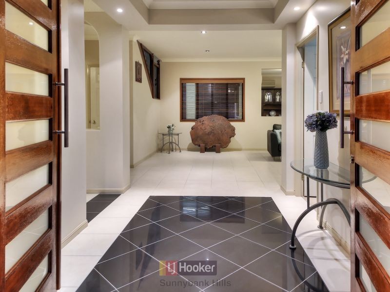 25 Juniper Circuit, Stretton QLD 4116