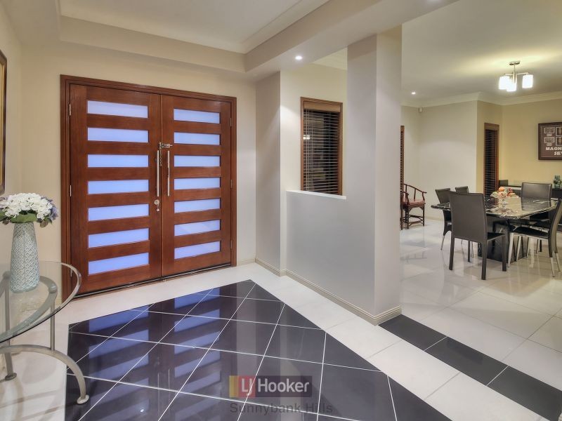 25 Juniper Circuit, Stretton QLD 4116