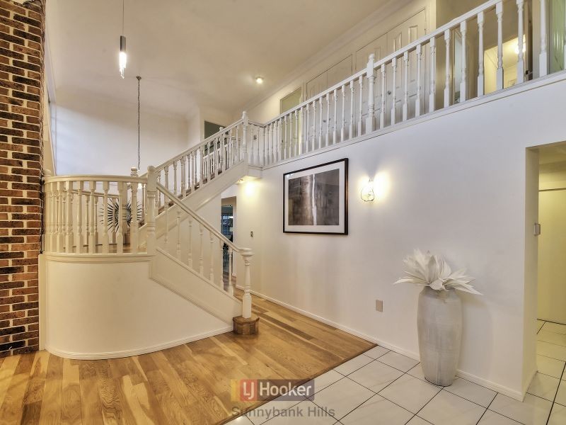 49 Maywood Crescent, Calamvale QLD 4116