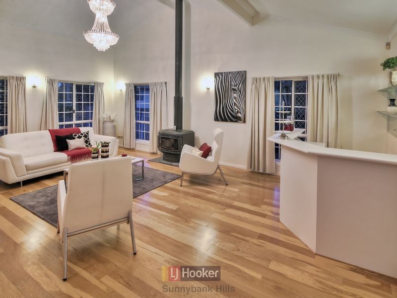 49 Maywood Crescent, Calamvale QLD 4116